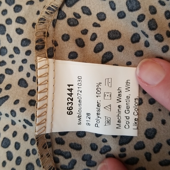 Shein Blouse Coverup Wrap Around - Picture 5 of 5